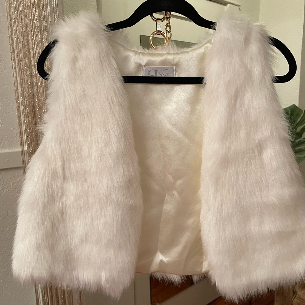 Faux fur vest